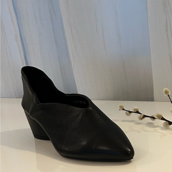 WH-DELAIYA Shoes - NEW Beautiful Leather Shoes Black WH-DELAIYA Women’s Size US 6,5 EU 36,5